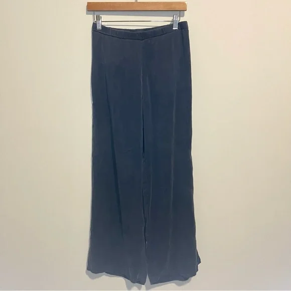 Lunya Washable Silk V Neck Pajama Pant Set Deep Blue - Picture 7 of 9